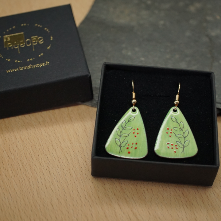 Boucles d'oreilles - Fleurs rouges et feuilles vertes - Émaillé - Émail sur cuivre - Émail Grand Feu - Fait main - Bijou art