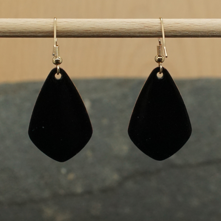 Boucles d'oreilles - Silhouette Chat sur branche - Émaillé - Émail sur cuivre - Émail Grand Feu - Fait main - Bijou art