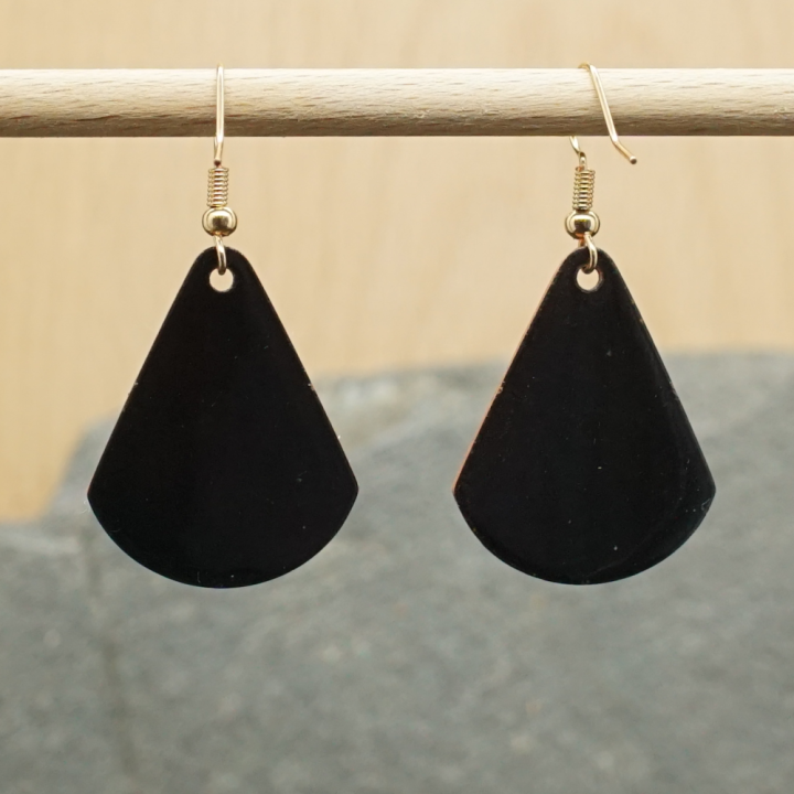 Earrings – Daisy Flowers – Enamelled – Enamel on Copper – Vitreous Enamel – Handmade – Art Jewelry